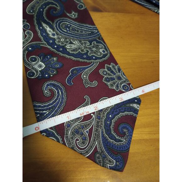 Claybrooke 100% Silk Dominican Republic Men's Tie - Picture 3 of 3